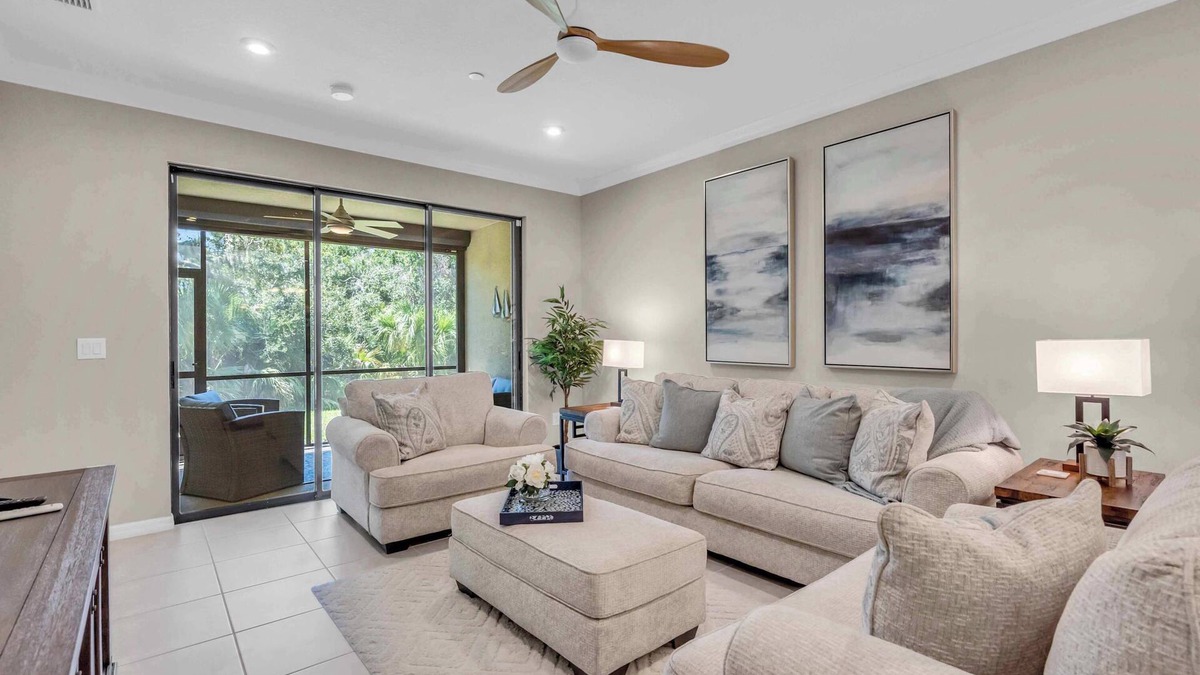 Sarasota Condo | Esplanade Resort Condo w/Pool, Bar & Garage