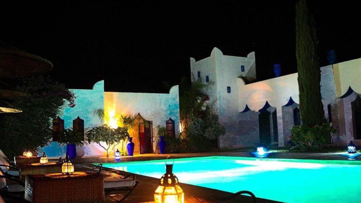 Ounagha Bed & Breakfast | Essaouira Beach Hotel Restaurant, Pool room etc.