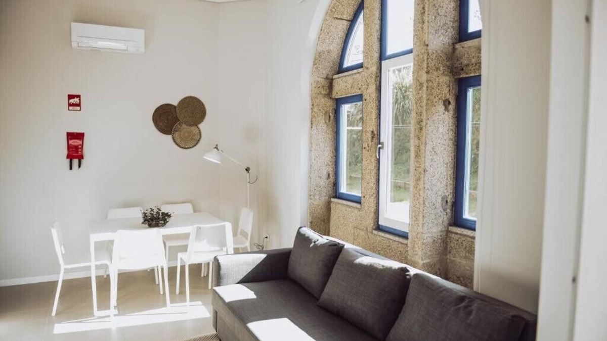 Celorico de Basto House | Estação Ferroviária de Codeçoso