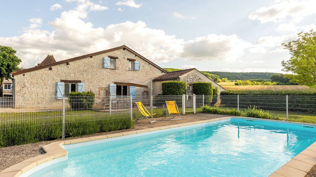 Trentels House | Establou gîte for 8 to 10 people with private pool