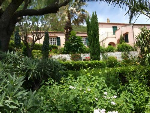 Marmi House | Ester Home Procchio Mare E Sole