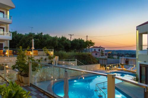 Platanias Town Apartment | Esthisis Suites Chania