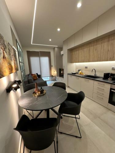 Aigaleo Apartment | Estia Athens Apartment