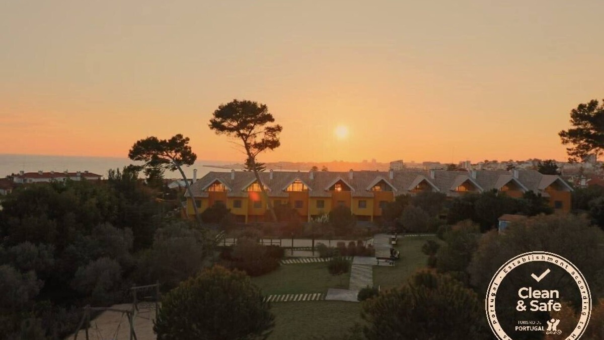 Estoril Apartment | Estoril Sunset Apartment 400m from the beach
