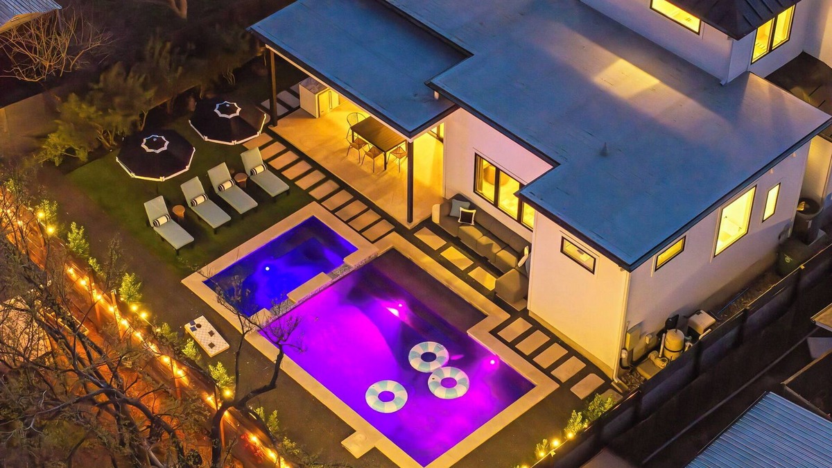 Galindo House | Estrella Azul: LUXE Pool | Spa ~ Perfect Location