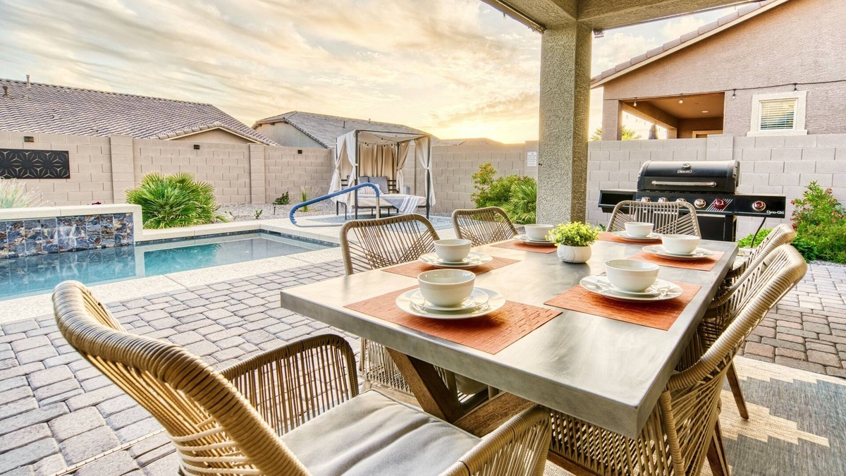 Montecito in Estrella House | Estrella Mountainside Retreat with Private Heated Pool- Beautiful Community!
