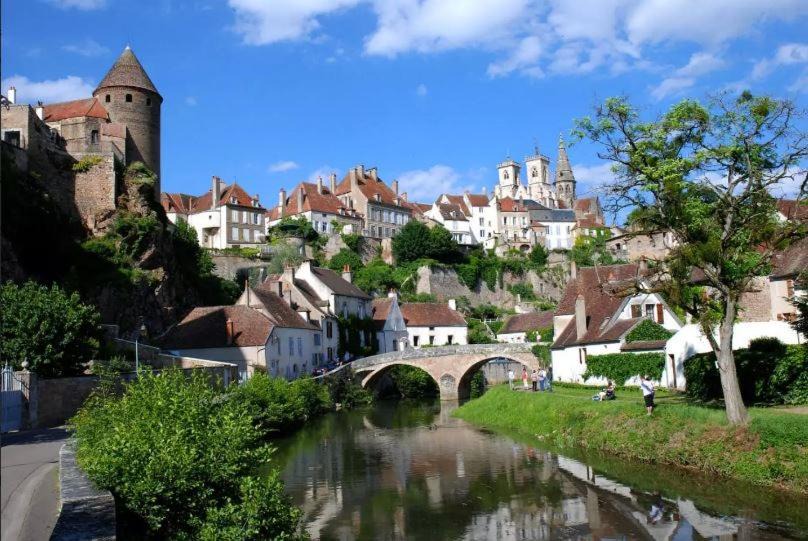 Semur-en-Auxois House | Etape du Pont Pinard