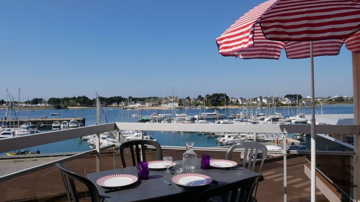 Etel Apartment | Étel: Duplex 3 Rooms 45m² - Pool - Pets Allowed