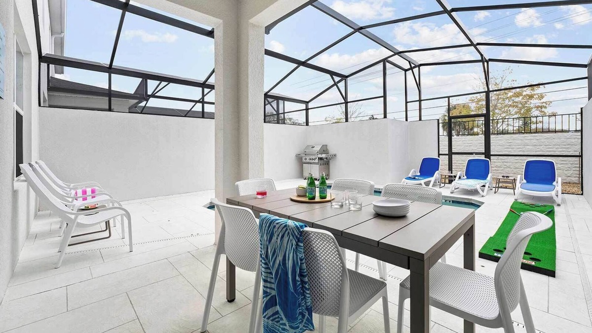 Florida Center House | Ethan’s Escape | Cozy, chic retreat w/island theme BR, pool - next to Universal