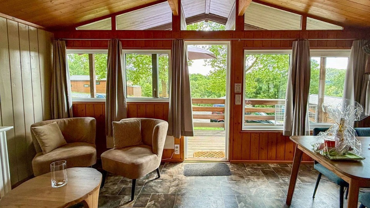 Hastiere Ski Chalet | Etoile Comfort 2p - One Bedroom Chalet, Sleeps 2