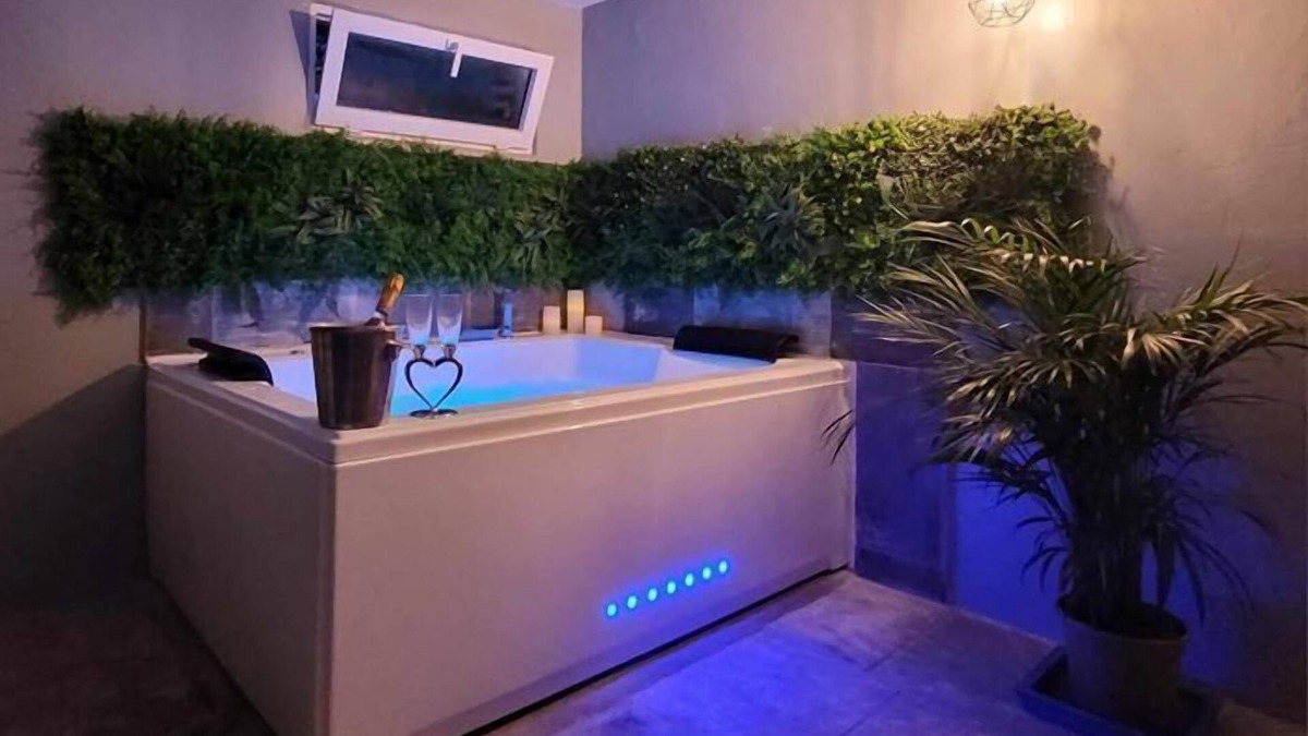 Limogne-en-Quercy Bed & Breakfast | Etoiles & Sens - SPA du Quercy