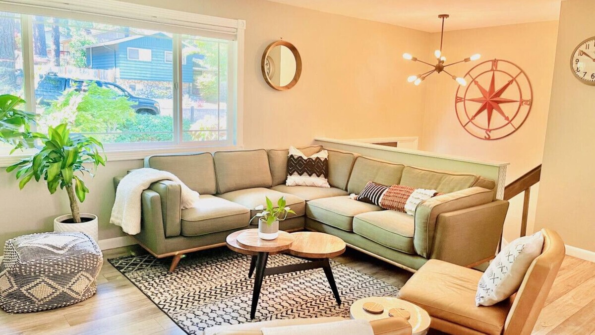 Fox Hollow House | Eugene · Stylish Comfort | Quiet SE Area | Walk to Trails