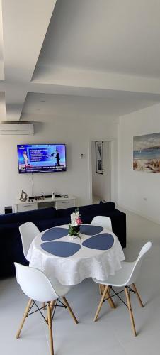 Jupiter Apartment | Euphoria Neptun Oxygen