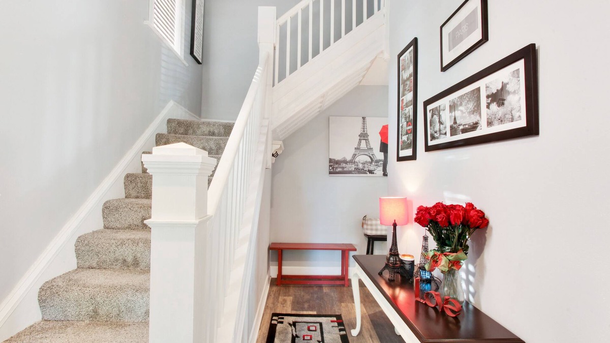 Northeast Kansas City House | European Charm 1870'S Brick House Minutes to Downtown ,