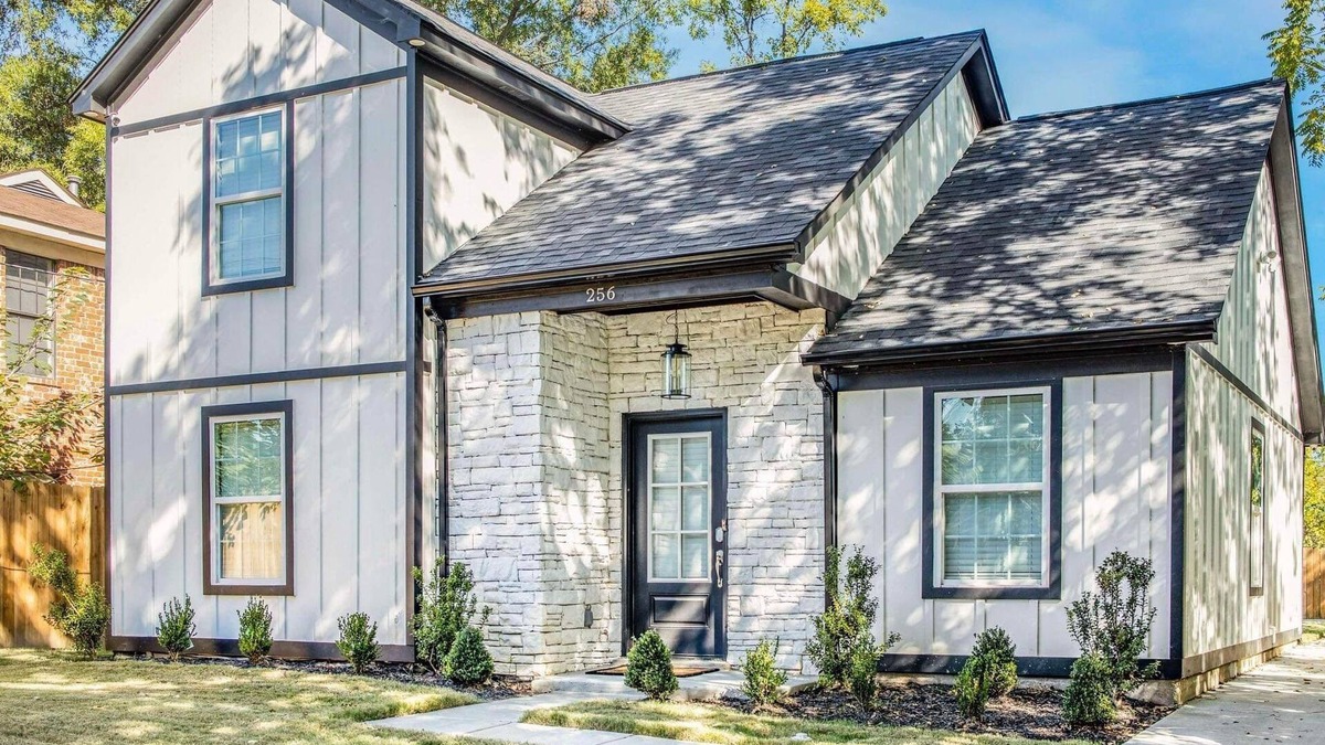 South Memphis House | EV Charger - Family Friendly - Close to Downtown