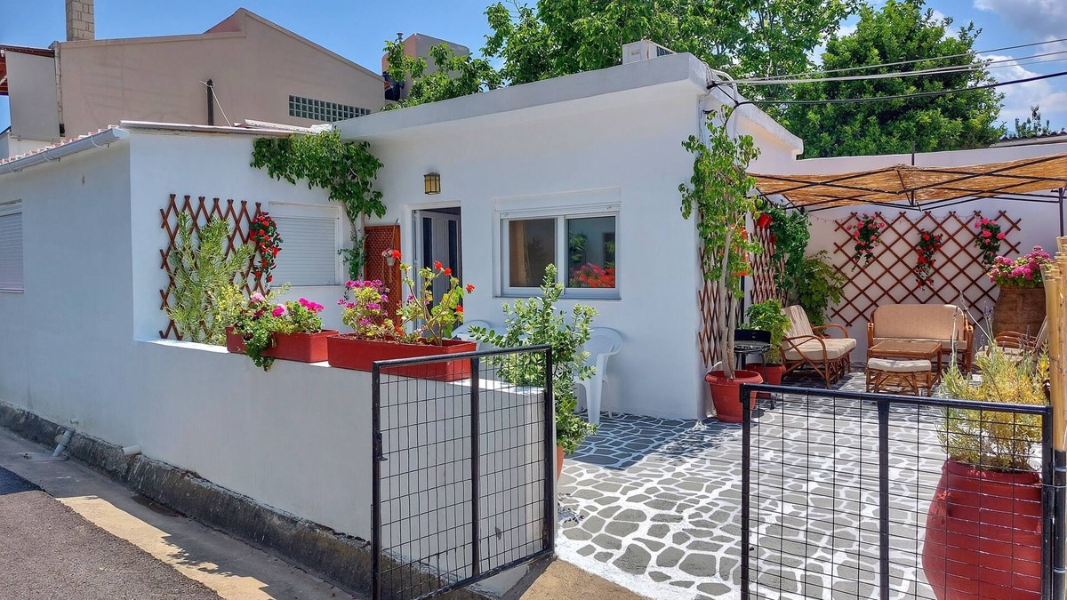 Pendamodi House | Eva's House, Cozy Apartment in Traditional Village