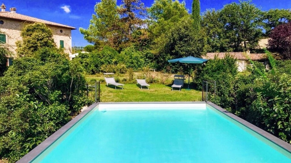 San Brizio Apartment | Eve House - sleeps 4 + 1 child. Pool, orchards + gardens, all exclusively yours!