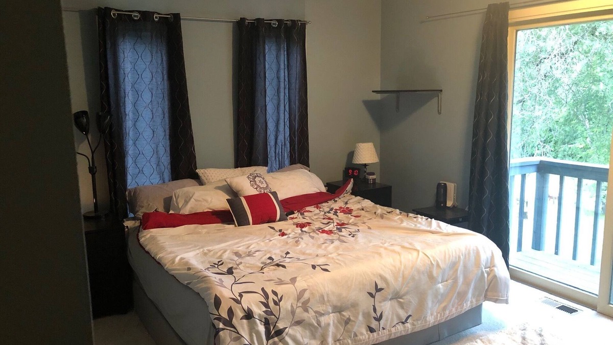 Hudson Cabin | Event Experience & Lodge Depot