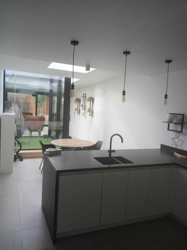 Nederbrakel House | Eventjes Ertussenuit