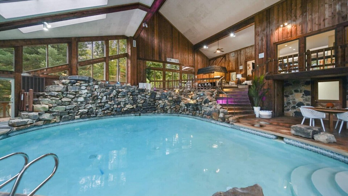 Cartersburg House | Events Welcome! Exclusive 65-Acre Gated Estate w/Indoor Pool & Private Lake