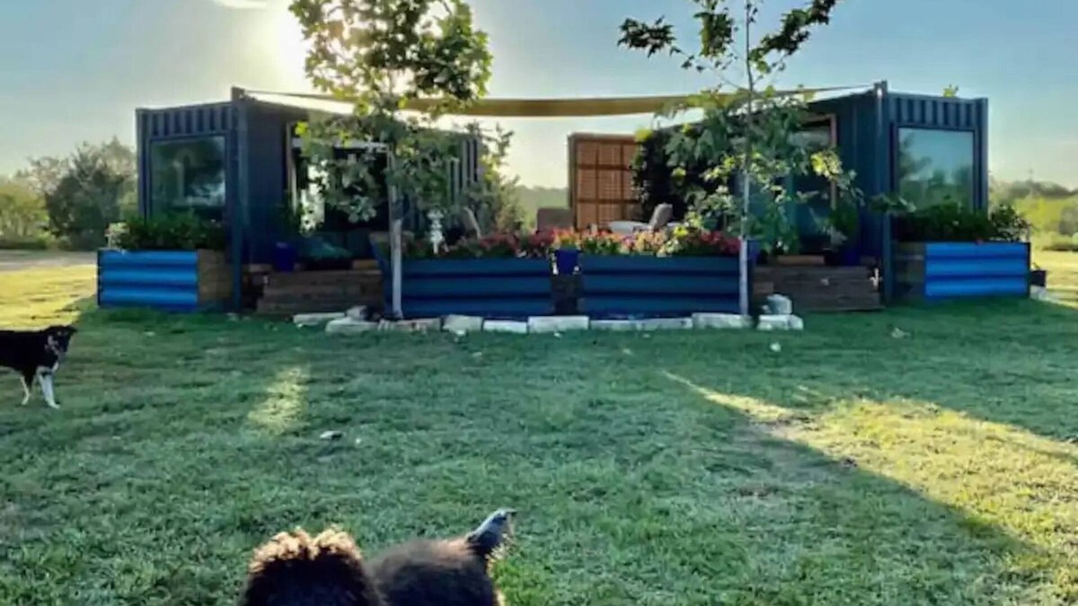 Bastrop County Cabin | Ever wanted to stay in some Containers? Here is your chance!