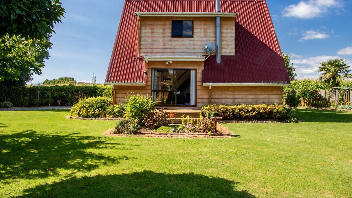 Motueka House | Evergreen Cottage - Motueka Holiday Home