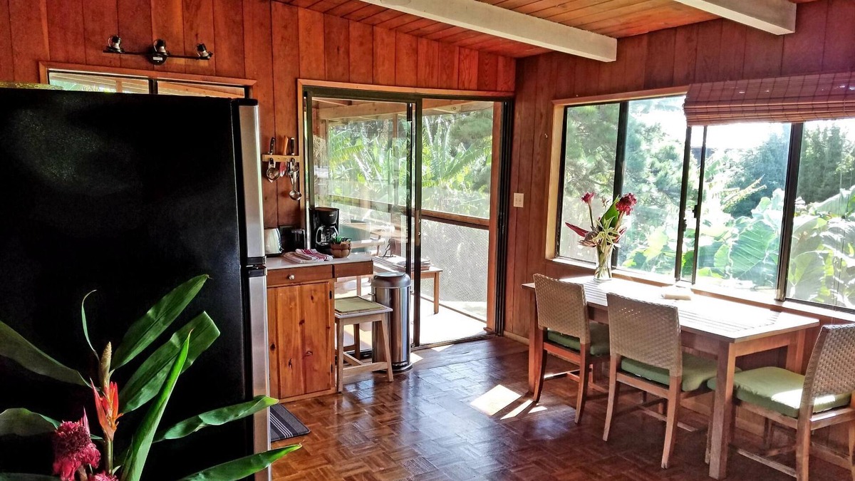 Pauwela Cottage | Evergreen Cottage @ Maui Adventure Villa