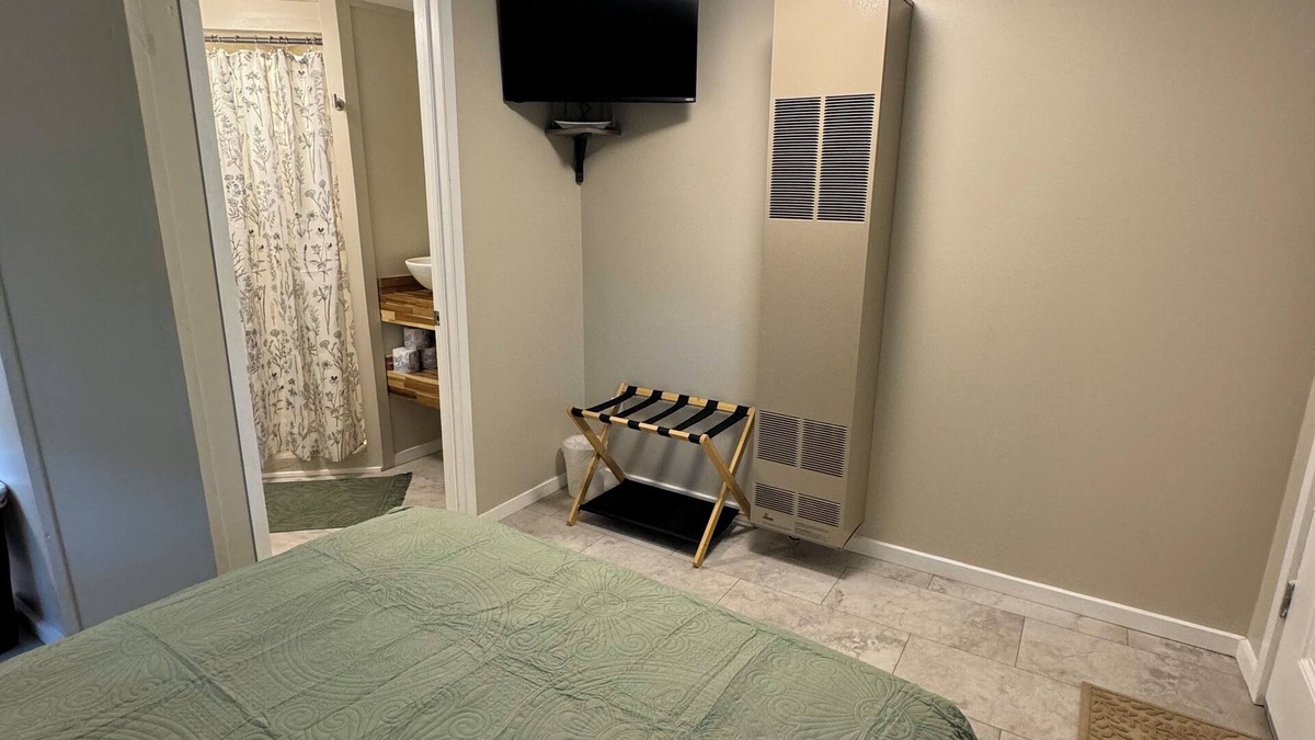 Wellston Cabin | Evergreen Escape 1 bed cabin near Tippy Dam, Trails, Lake Mi, Manistee River NEW