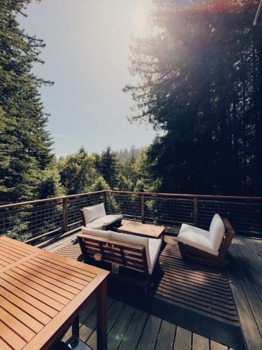 Felton House | Evergreen Escape