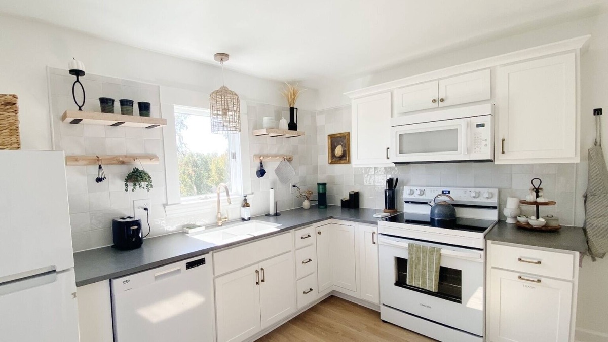 Walnut Creek House | Evergreen Place at Walnut Creek within walking distance to downtown Walnut Creek