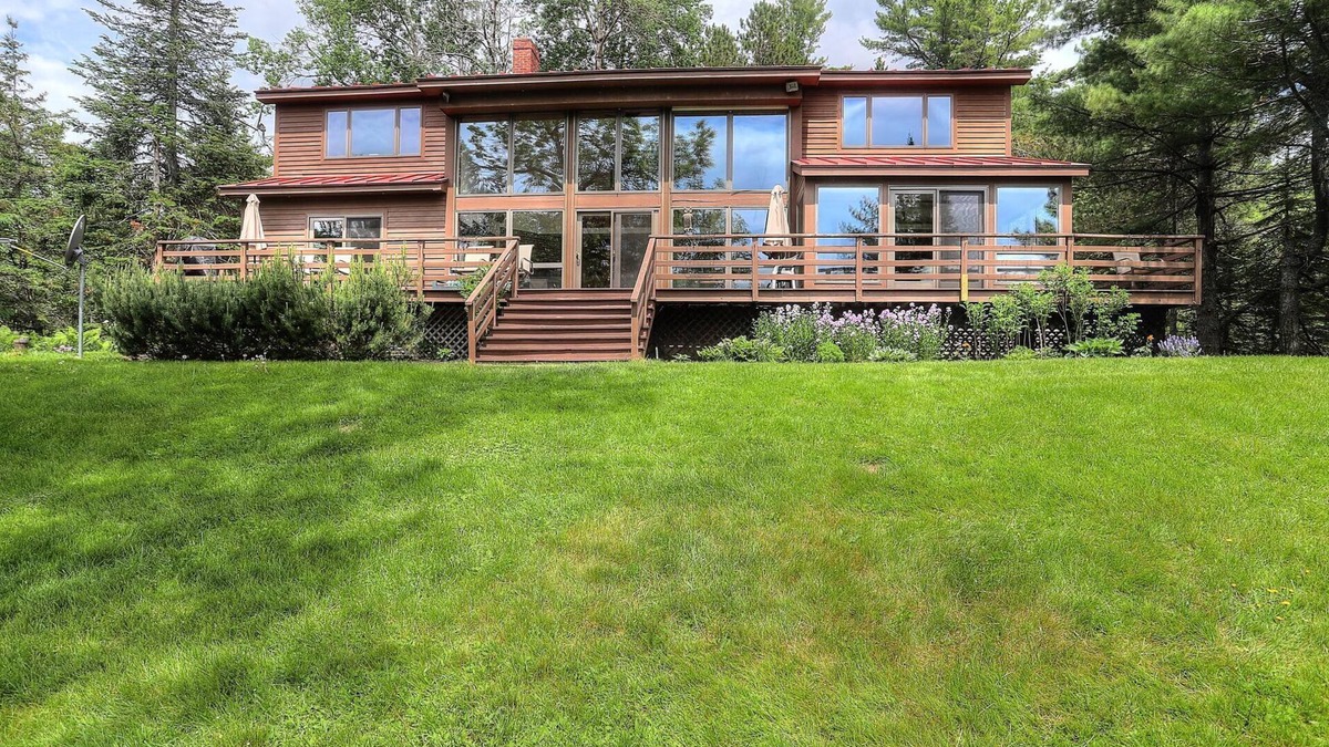 Rangeley House | Evergreen Shore | Spacious Family Retreat w/Flat Lawn & Stunning Lake Views
