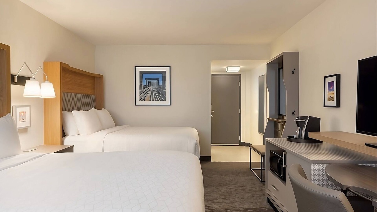 Fort Worth Hotel | Everything You Need For The Perfect Vacation! 3 Convenient Units! Indoor Pool
