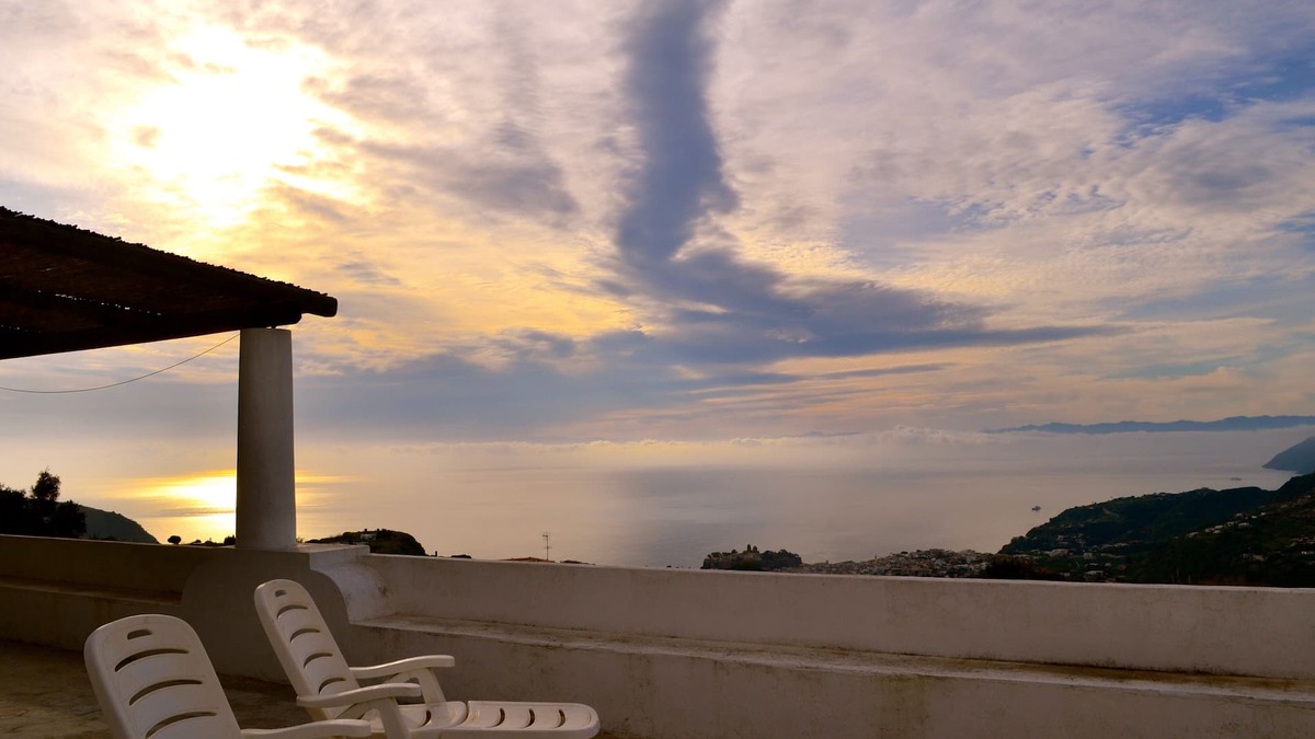 Pianoconte Apartment | Evocative and panoramic Aeolian villa on the Pianoconte hill.