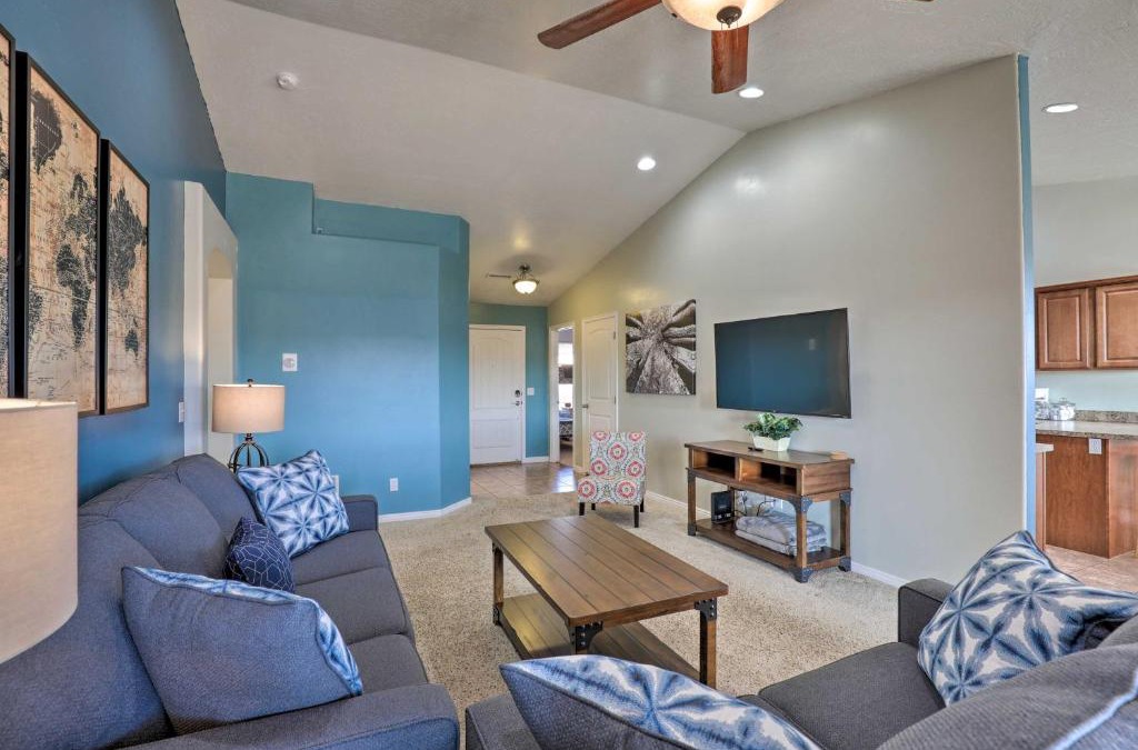 Page House | Evolve Family Hideaway Less Than 5 Mi to Lake Powell!
