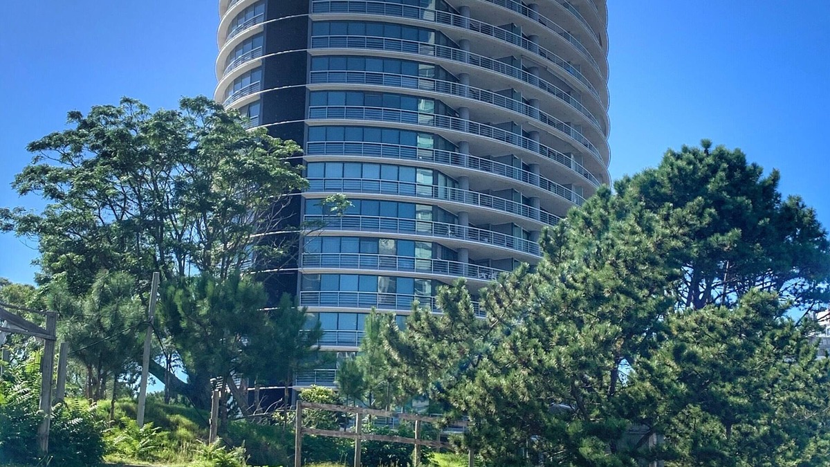 Aidy Grill Apartment | Excellent Apartment 15th floor views