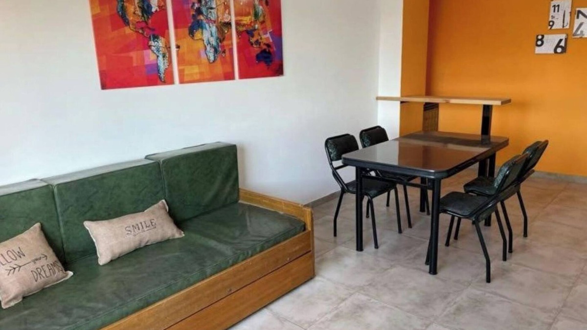La Perla Apartment | Excellent apartment on a high floor in the city just 200 meters from the beach.