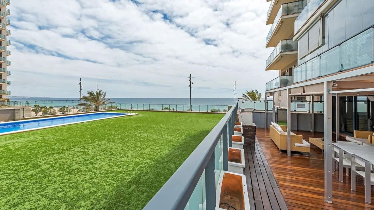 Badalona Apartment | EXCELLENT LOCATION 3 ROOMS EST. MIN. 31 NIGHTS