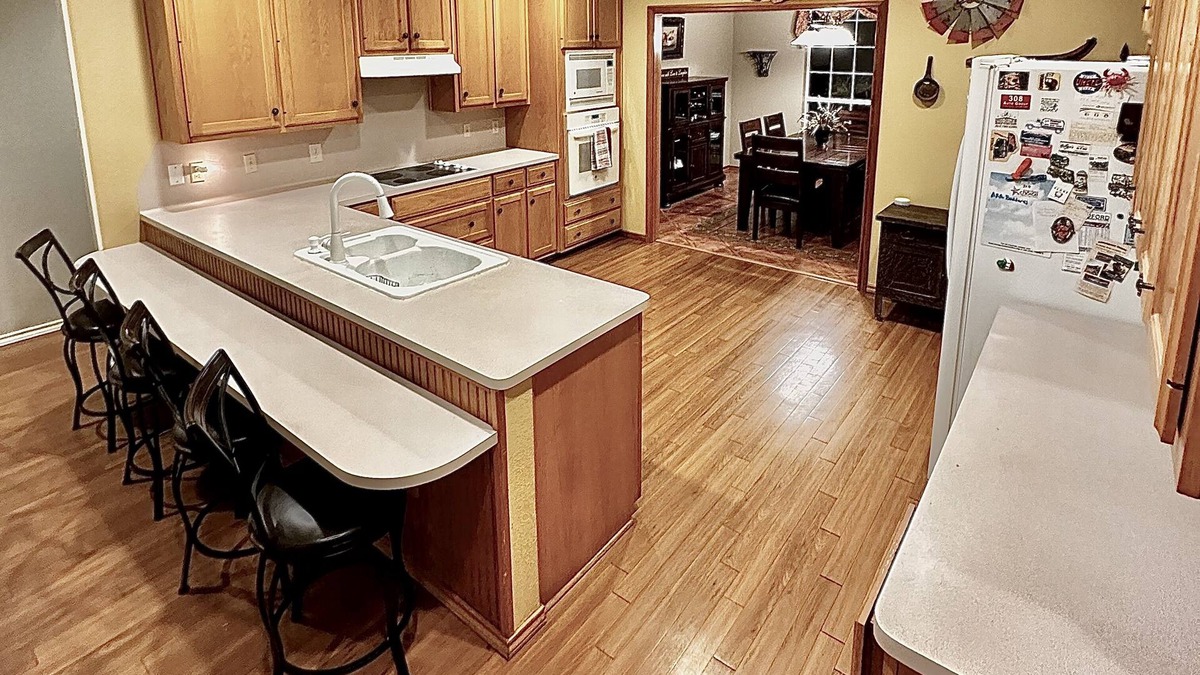 Waco House | Excellent Rental for Family, Events, Girls Trip or Magnolia Silos or Baylor Univ
