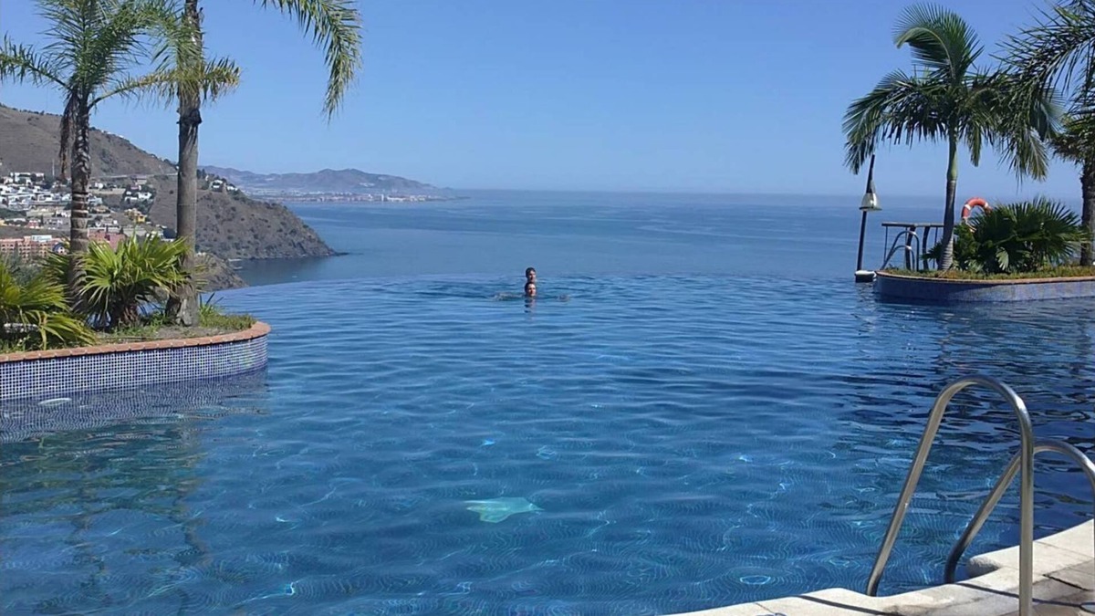 Velilla-Taramay House | Excellent views. Beach and mountain
