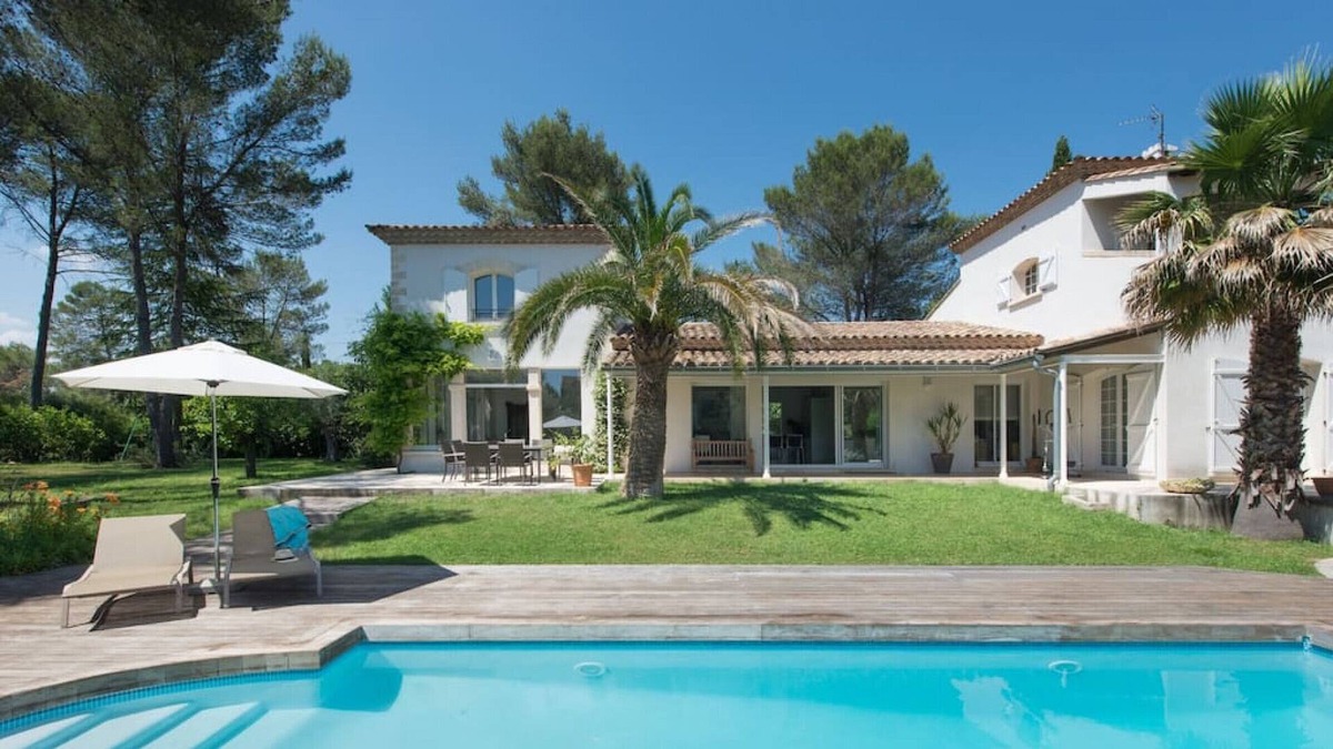 Saint-Clement-de-Riviere Villa | Exceptional renovated provencal villa with pool