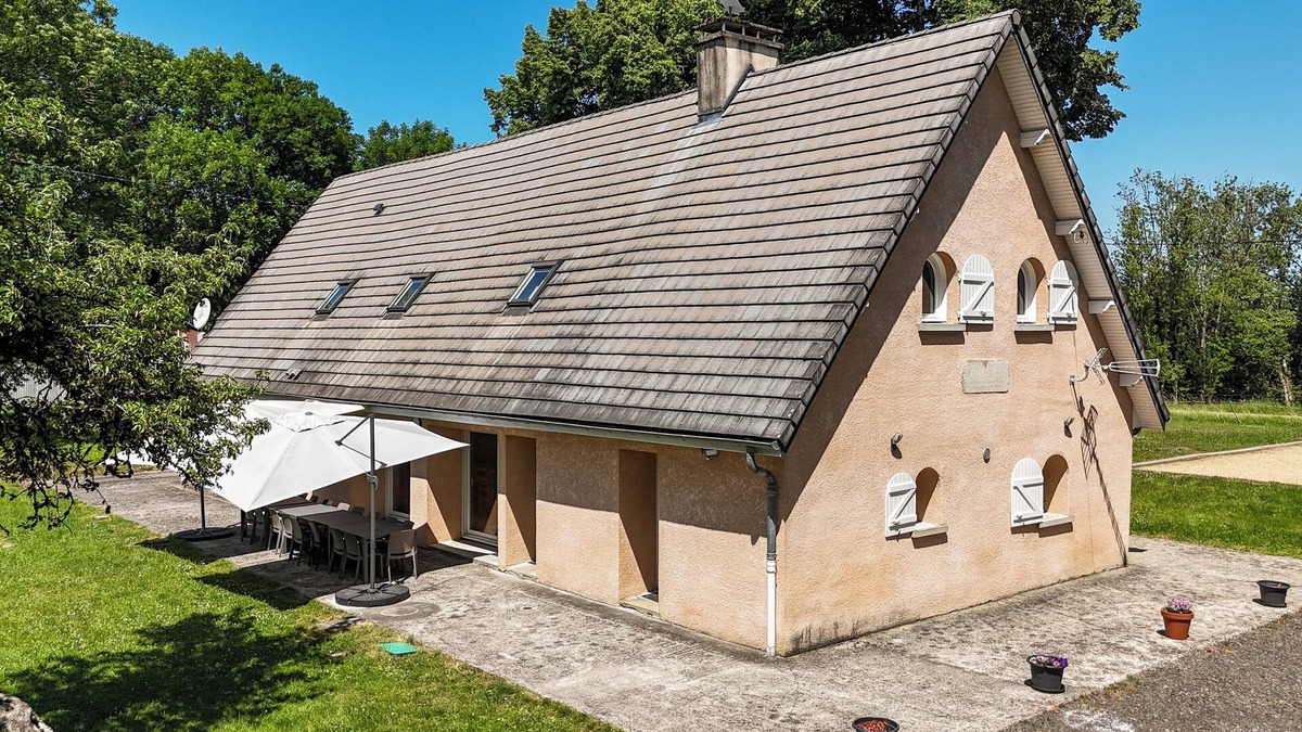 Plantades Cottage | Exceptional, comfortable group gîte in absolute calm :) Pétanque and sauna!