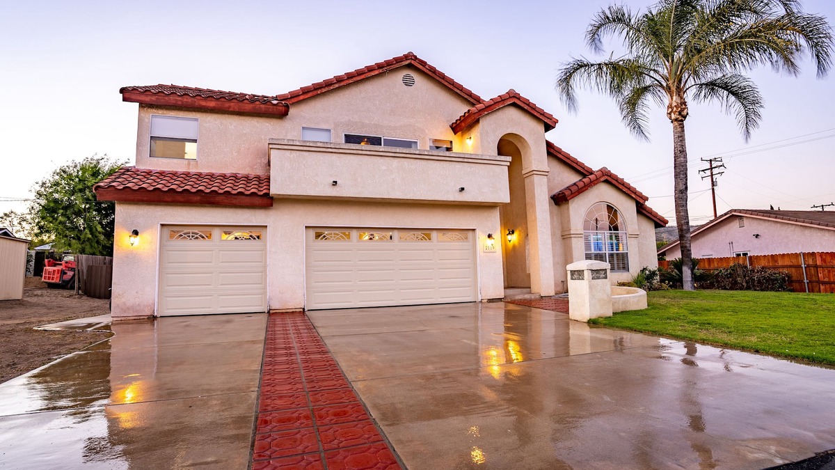 Camarillo House | Exceptional Custom Spacious Camarillo Home