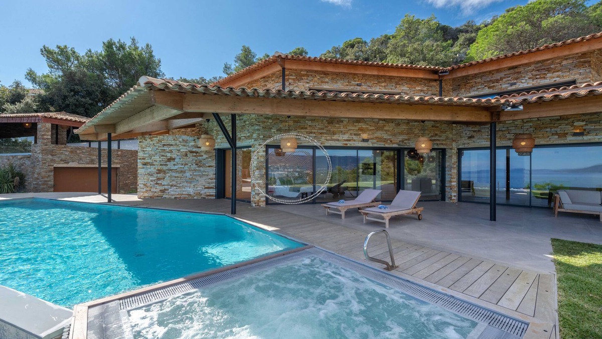 Cap Benat Villa | EXCEPTIONAL VILLA IN CAP BÉNAT
