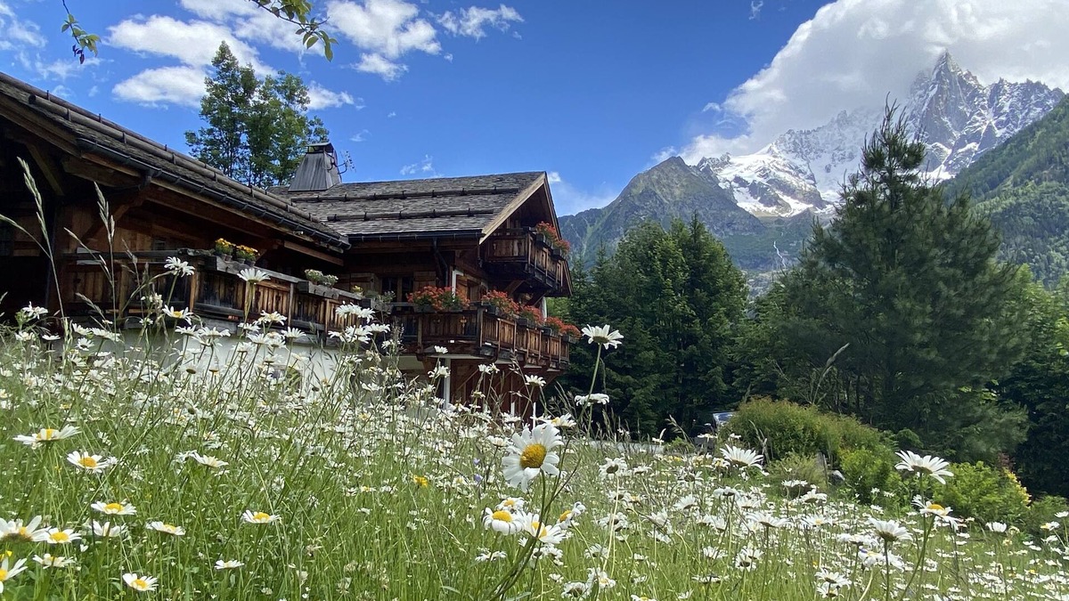 Chamonix-Mont-Blanc Ski Chalet | Exceptional chalet facing Mt Blanc