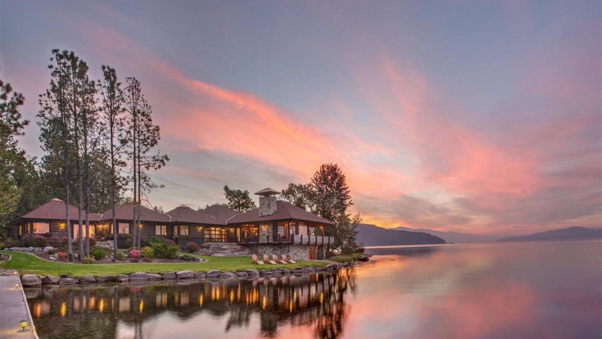 Sandpoint House | Exceptional Luxury | 5 Bed, 3 Bath