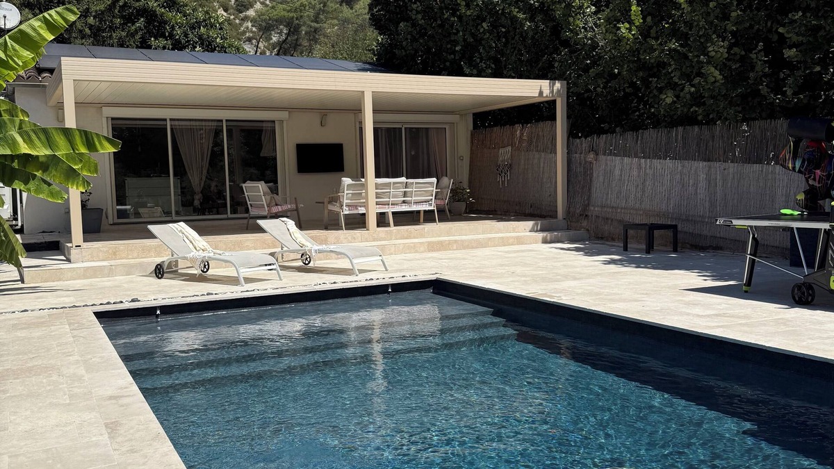 Contes Villa | Exceptional modern villa 20min from Nice. Ideal for families and friends!