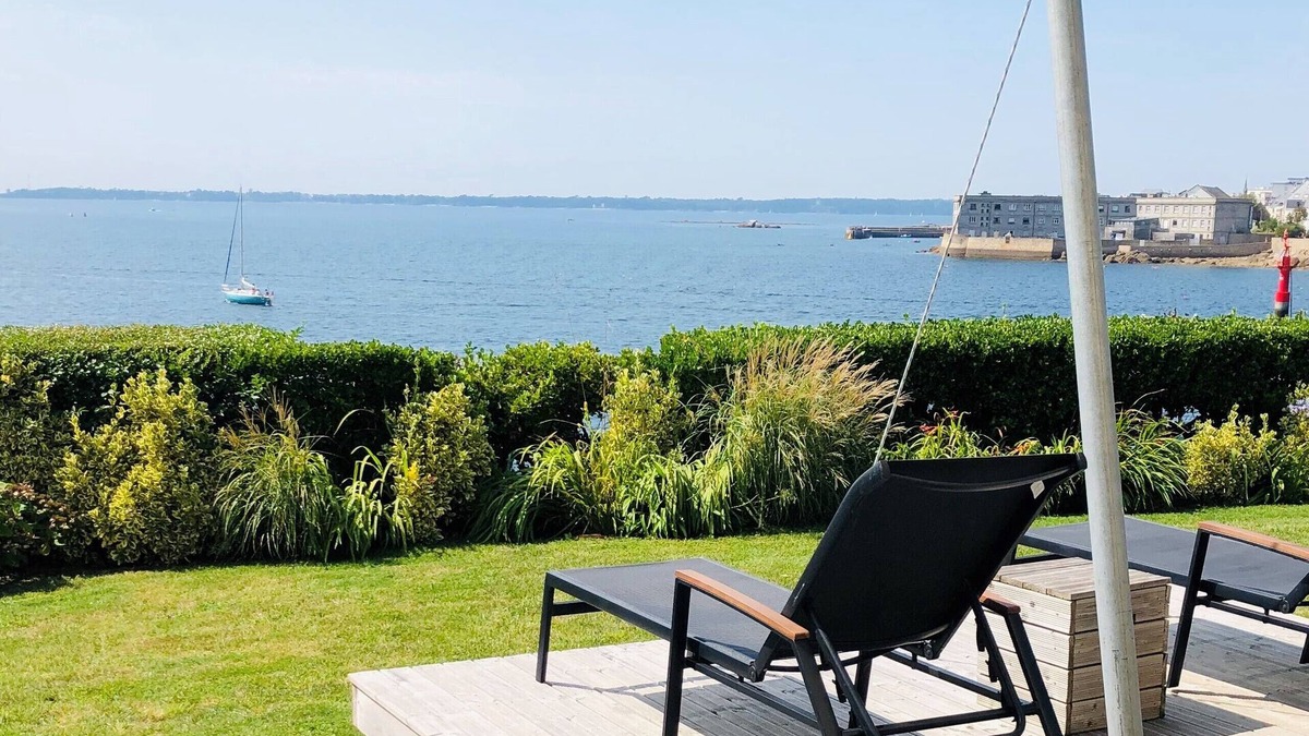 Concarneau Apartment | EXCEPTIONAL PANORAMIC SEA VIEW APARTMENT - Direct access