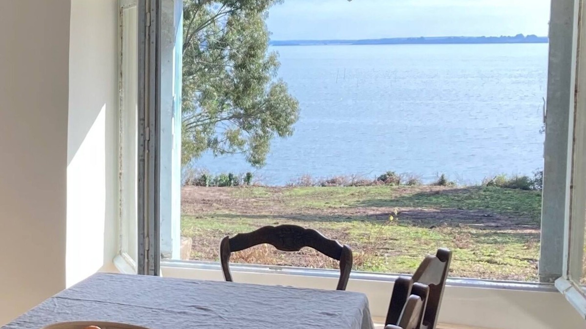 Ile-aux-Moines House | Exceptional site with wide open spaces and family sea access