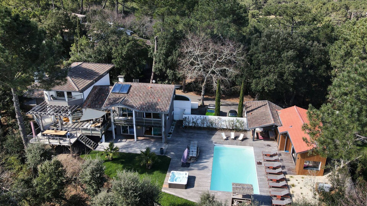 Seignosse Villa | Exceptional villa on golf course, beach and lake 1.8 K, swimming pool, gym, jaccuzi