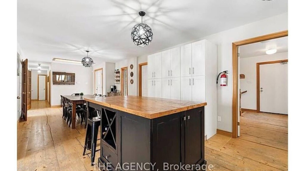 Tiny House | Exceptional1,800 sq ft bungalow